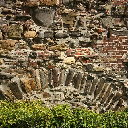 De Stadswal 2* Μάαστριχτ