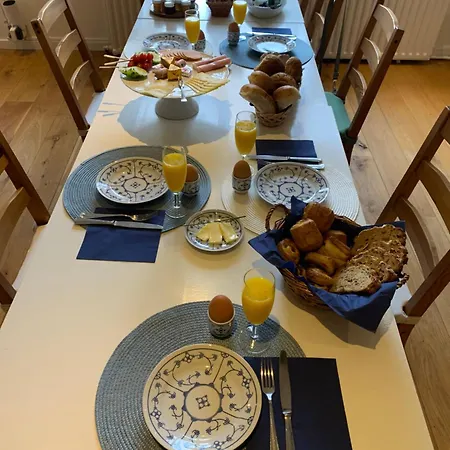 De Stadswal Bed and Breakfast Μάαστριχτ